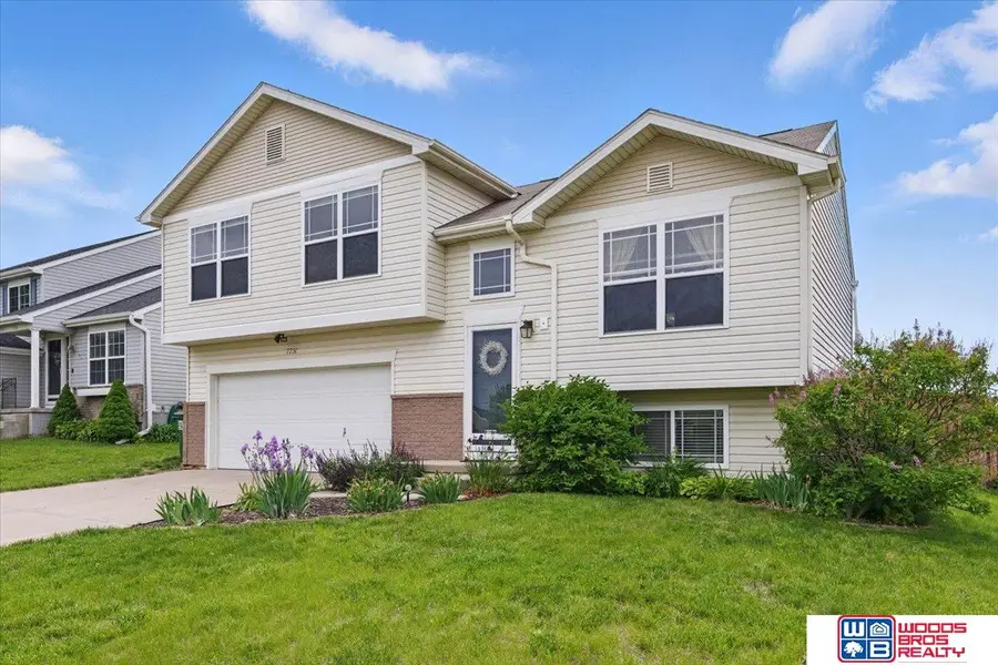 7730 S 161st Terrace, Omaha, NE 68136 - Image #2