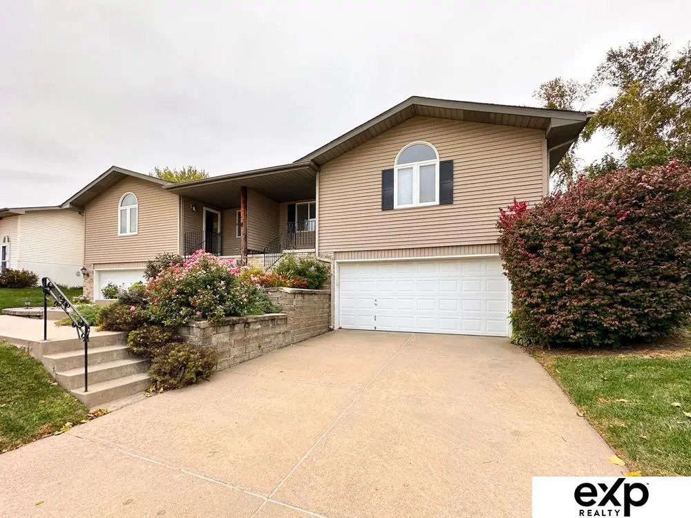 15514 Burdette Street, Omaha, NE 68116 - Image #1