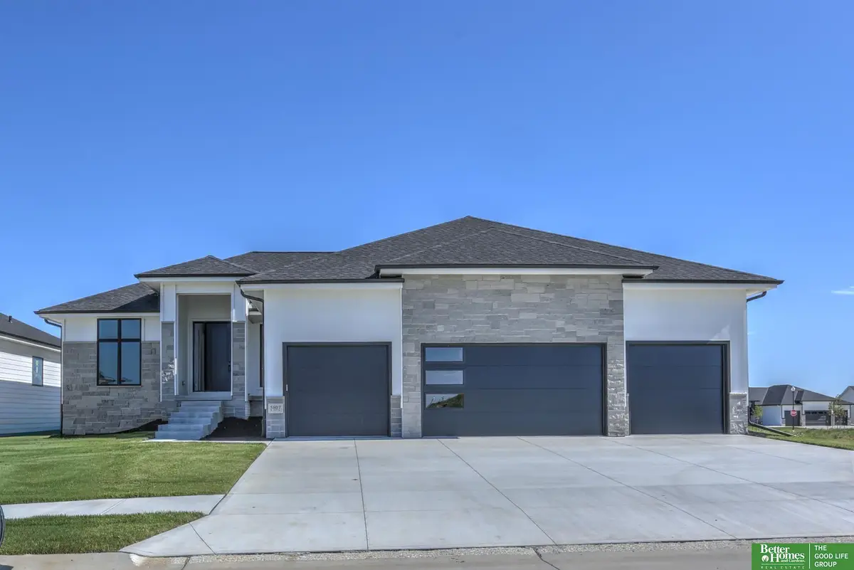 5807 N 197th Street, Elkhorn, NE 68022 - Image #1