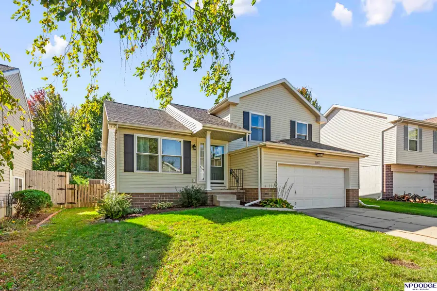 16457 Erskine Street, Omaha, NE 68116 - Image #2