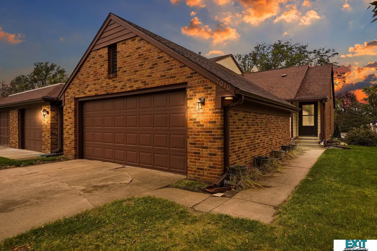 7010 Shamrock Road, Lincoln, NE 68506 - Image #1
