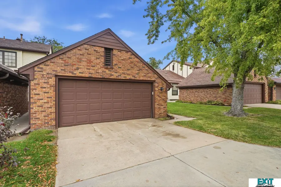 7010 Shamrock Road, Lincoln, NE 68506 - Image #3