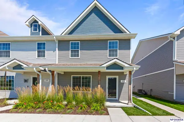 2253 N Aaron Way, Fremont, NE 68025