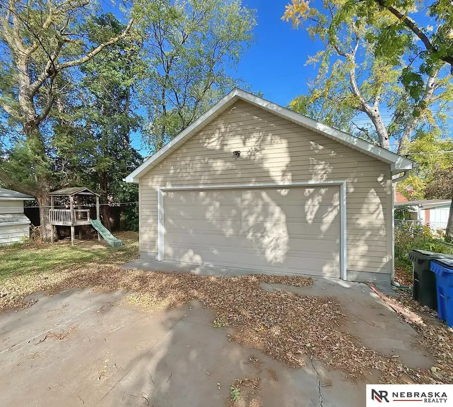 2614 A Street, Lincoln, NE 68502 - Image #2