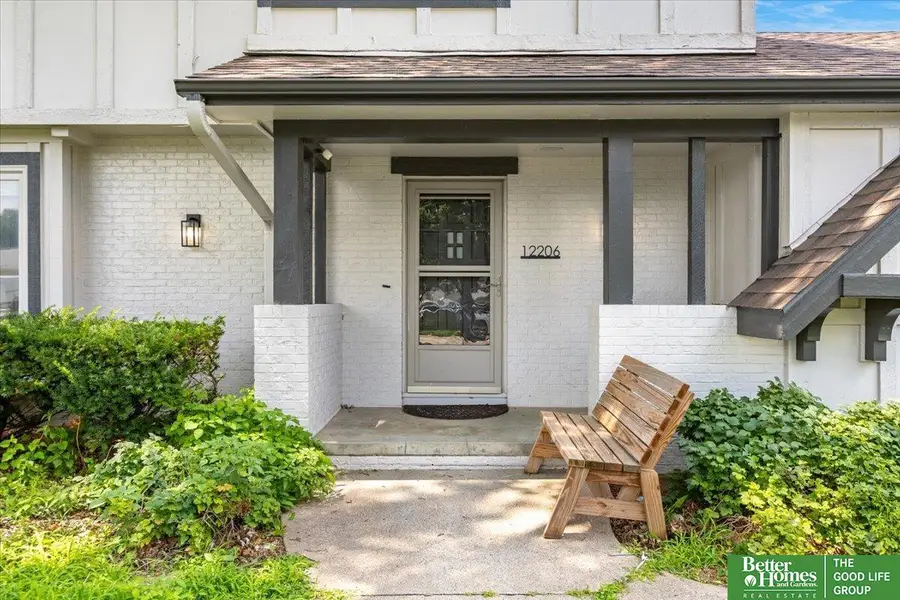12206 Leavenworth Road, Omaha, NE 68154 - Image #3
