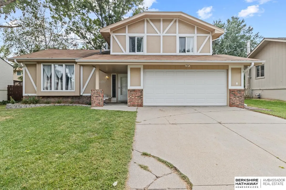 12717 Erskine Street, Omaha, NE 68164 - Image #1
