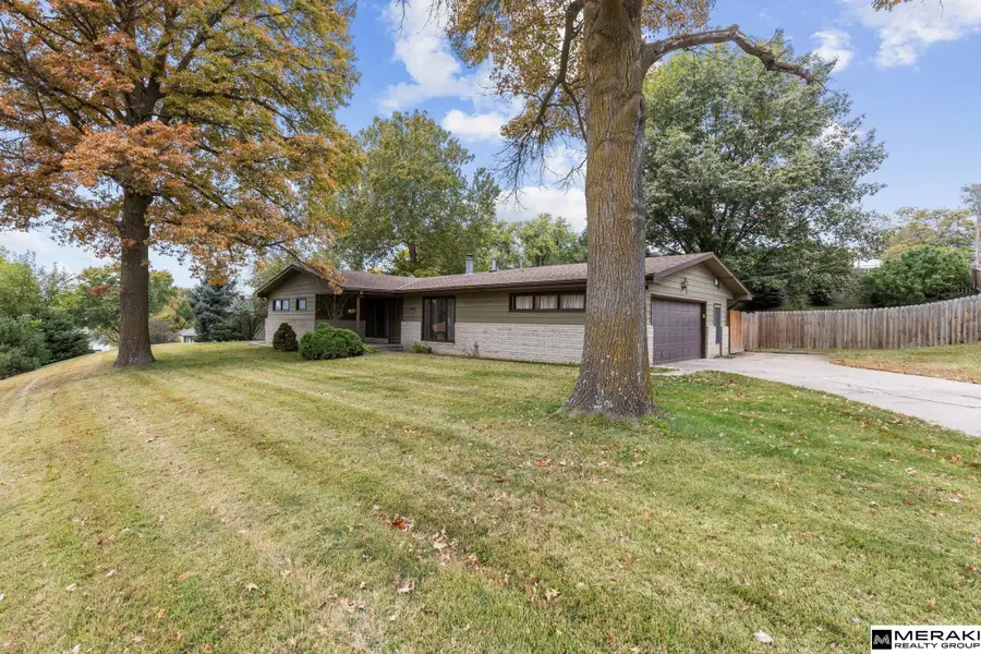 2006 Pleasantview Lane, Bellevue, NE 68005 - Image #2