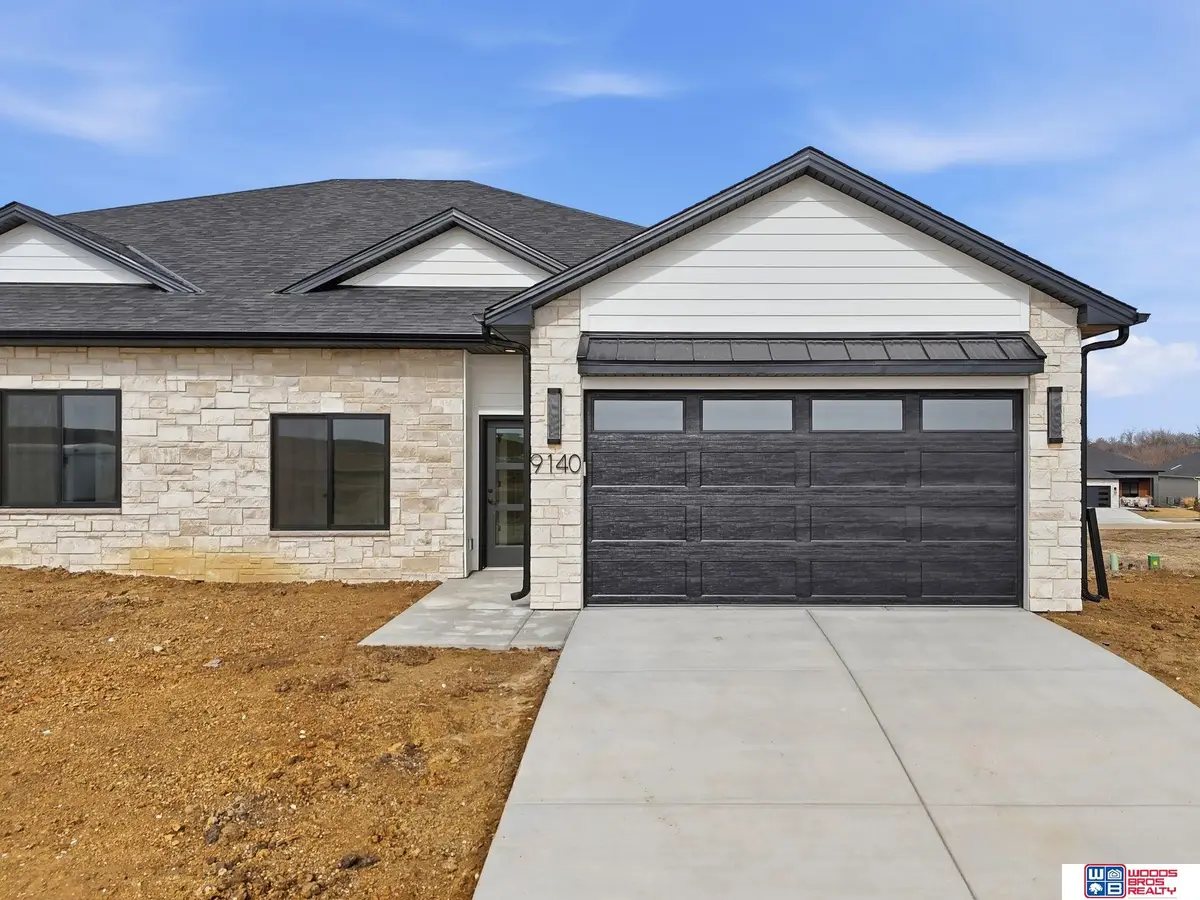 9140 Lucena Drive, Lincoln, NE 68520 - #1