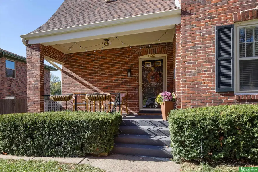 320 S 49 Avenue, Omaha, NE 68132 - Image #2
