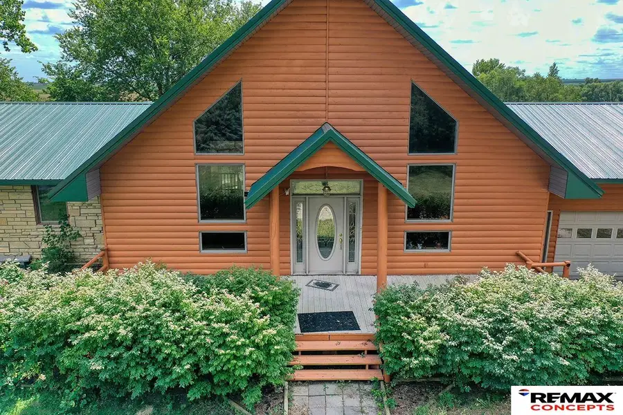 11629 Agnew Road, Waverly, NE 68462 - Image #2