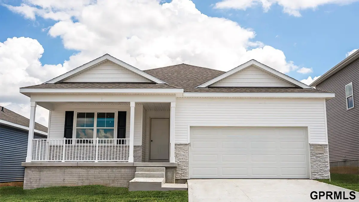 5401 Fenwick Street, Bellevue, NE 68133 - Image #1