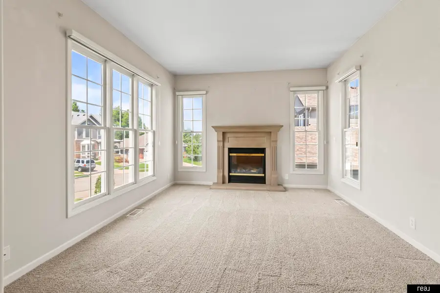 549 S 188th Avenue Circle, Elkhorn, NE 68022 - Image #3