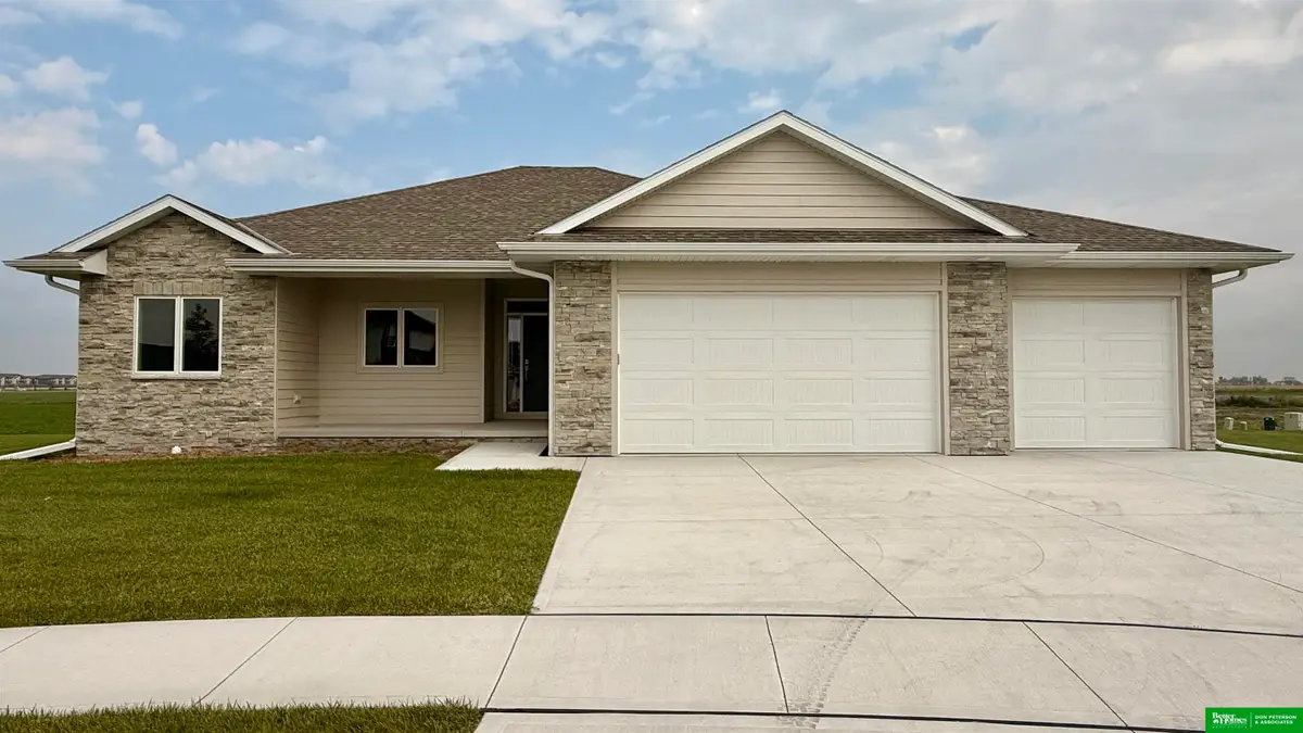 1020 Lauren Lane, Fremont, NE 68025 - Image #1