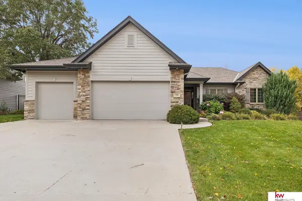 718 S 196 Avenue, Omaha, NE 68022