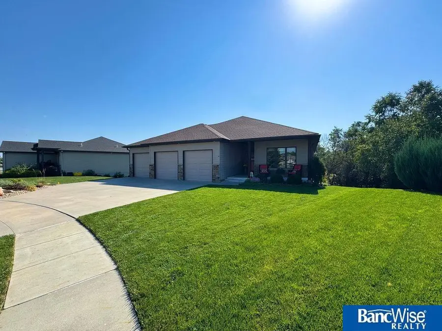 9547 Eastview Road, Lincoln, NE 68505 - Image #3