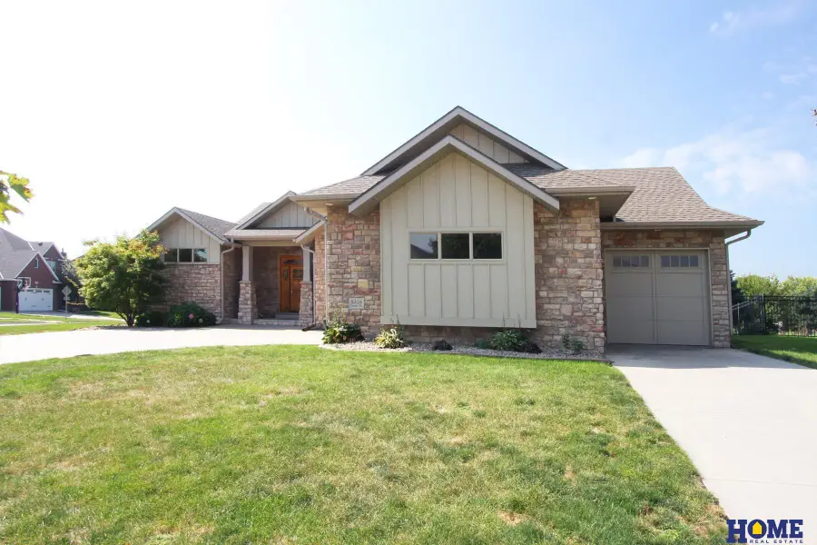 5335 Troon Drive, Lincoln, NE 68526 - Image #2