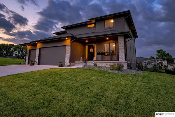 19024 Sycamore Drive, Gretna, NE 68028