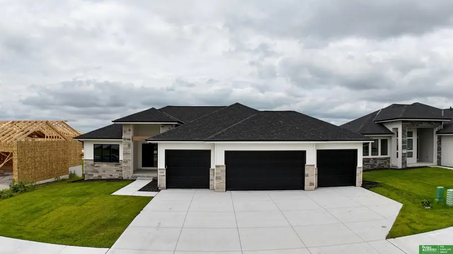 5602 N 212th Street, Elkhorn, NE 68022 - Image #2