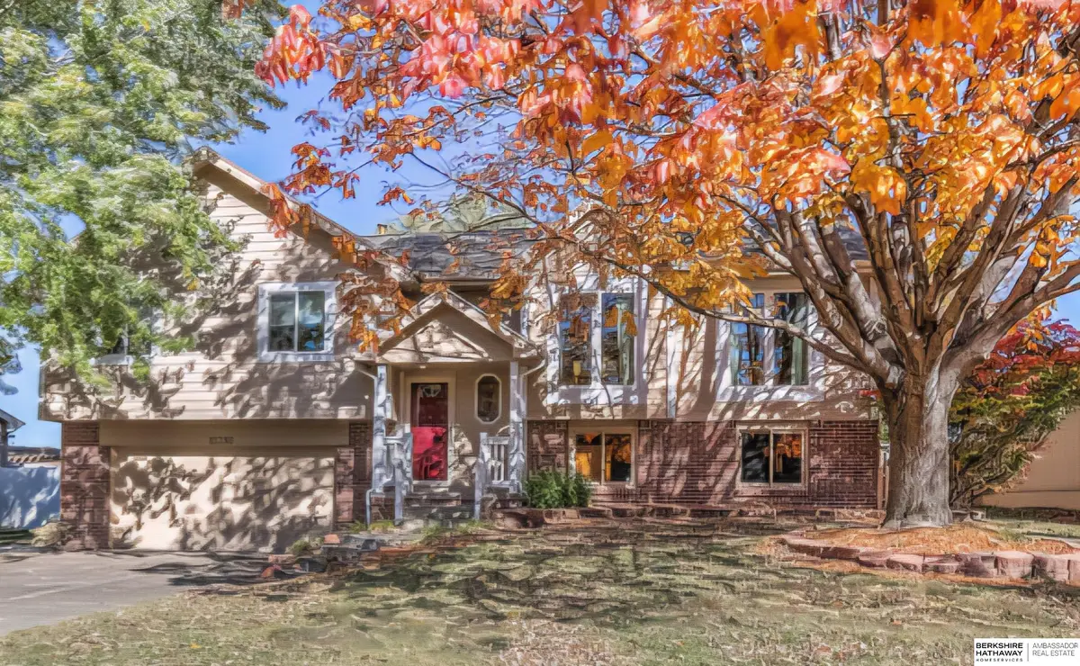 10390 Vernon Avenue, Omaha, NE 68134 - Image #1