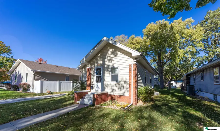 1020 W 8th Street, Grand Island, NE 68801 - Image #2