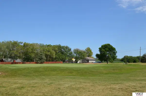 8505 Eagle Point, Plattsmouth, NE 68048