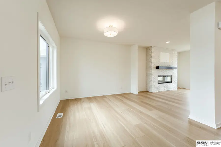 6332 N 207th Street, Elkhorn, NE 68022 - Image #3