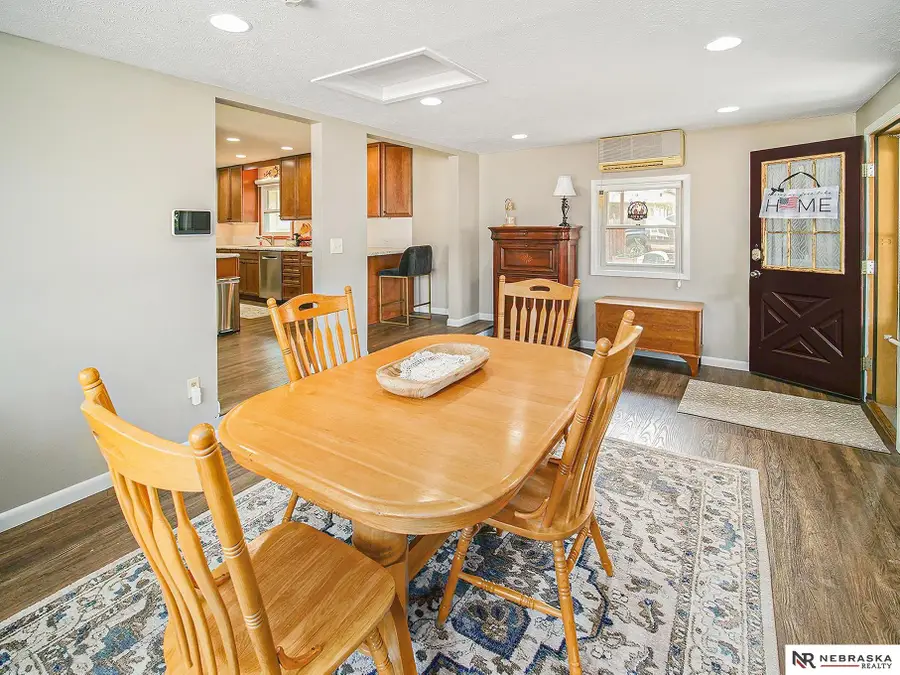 5845 Gladstone Street, Lincoln, NE 68507 - Image #3