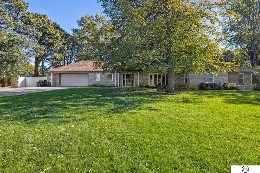 940 S Cotner Boulevard, Lincoln, NE 68510 - Image #2