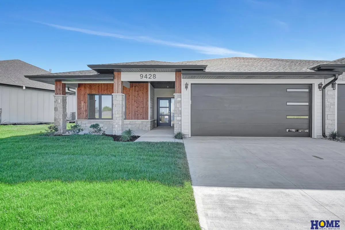 9428 S 87th Street, Lincoln, NE 68526 - Image #1