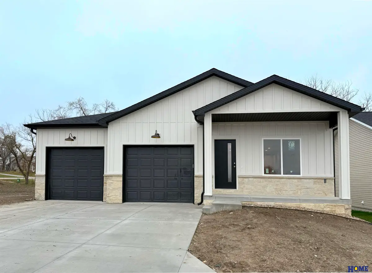 1311 SW 36th Street, Lincoln, NE 68522 - Image #1