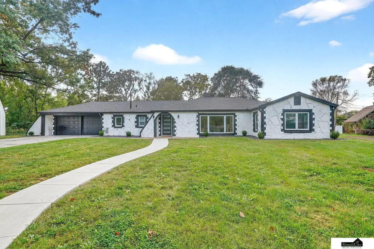 1005 N 41 Street, Lincoln, NE 68503 - Image #1