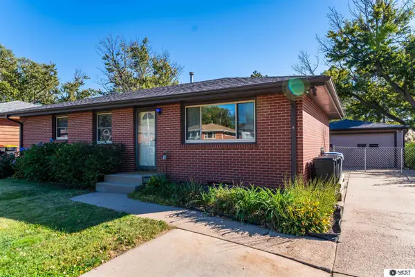 7601 Holdrege Street, Lincoln, NE 68505