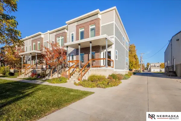 330 N 22nd Street, Lincoln, NE 68503