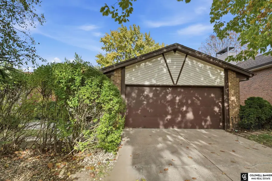 7106 Shamrock Road, Lincoln, NE 68506 - Image #2