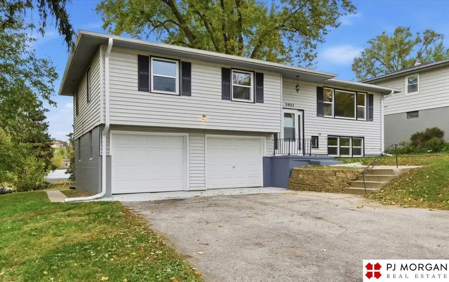 3927 Read Street, Omaha, NE 68112 - Image #2