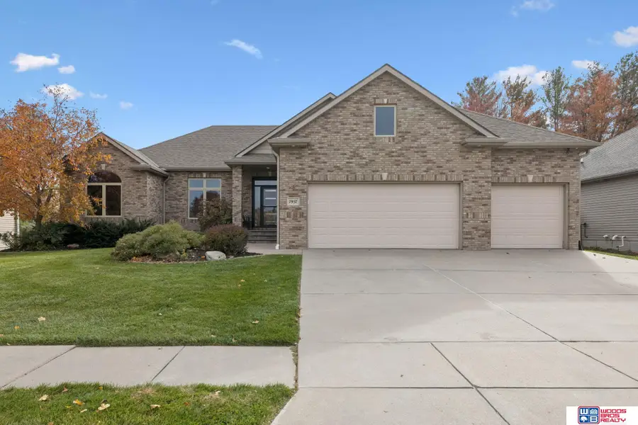 7957 Nob Hill Road, Lincoln, NE 68516 - Image #2