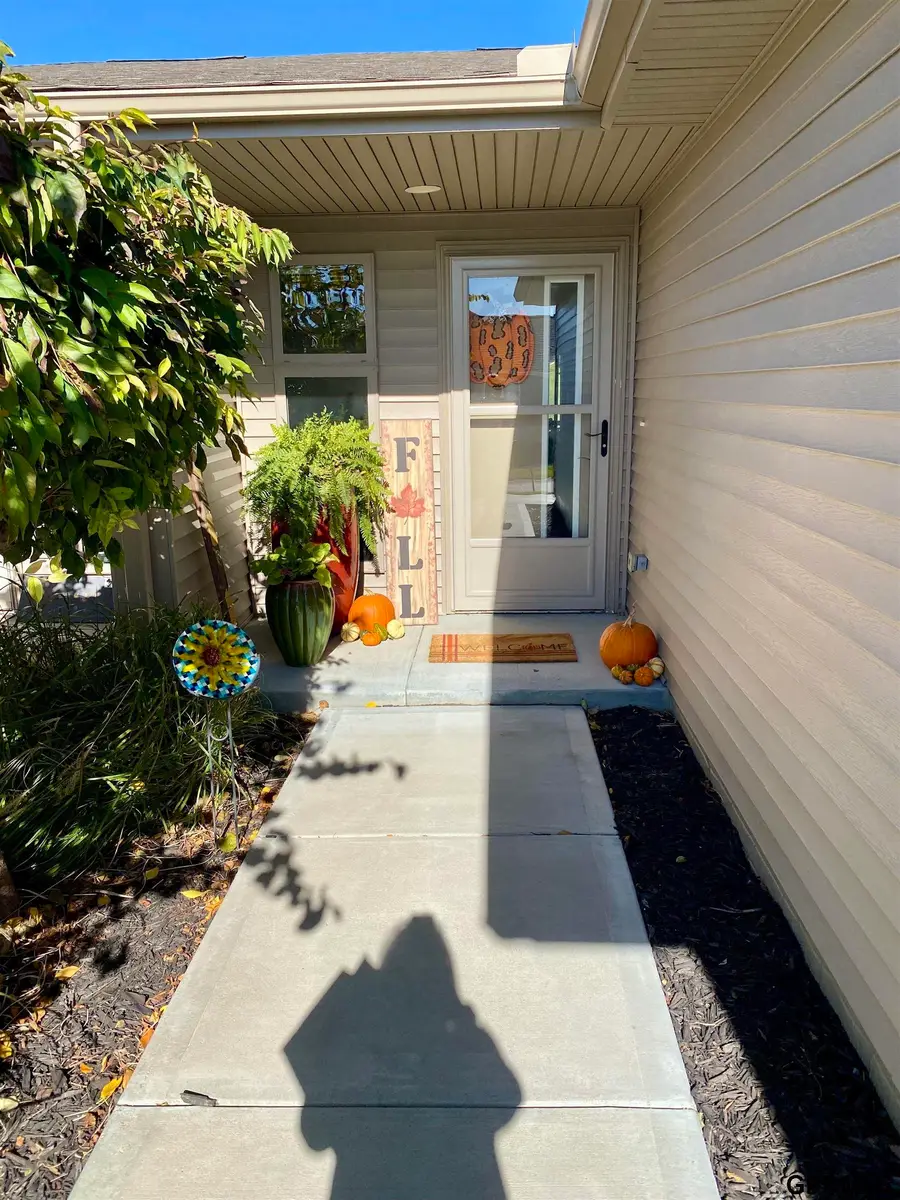 17058 Nicholas Street, Omaha, NE 68118 - Image #2