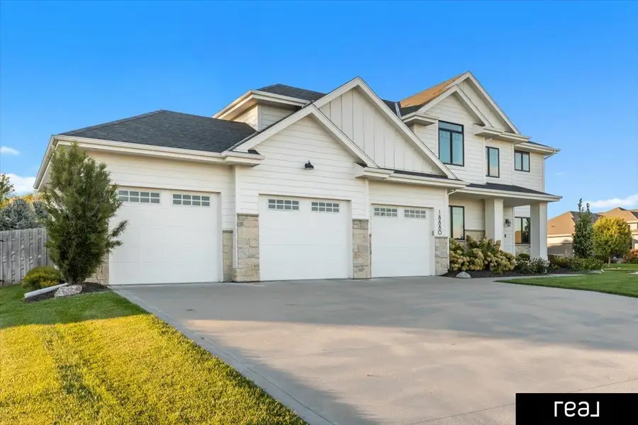 18880 Patrick Circle, Elkhorn, NE 68022 - Image #3