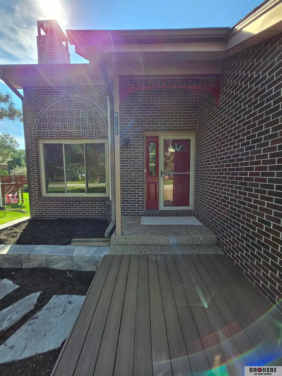 6121 Fleetwood Drive, Lincoln, NE 68516 - Image #2