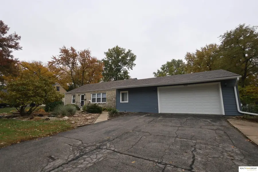 4325 Grover Street, Omaha, NE 68105 - Image #3
