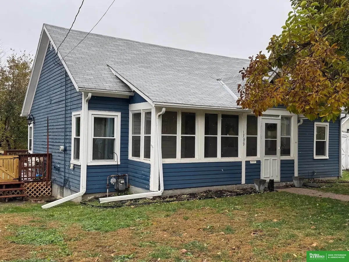 1709 L Street, Tekamah, NE 68061 - Image #1