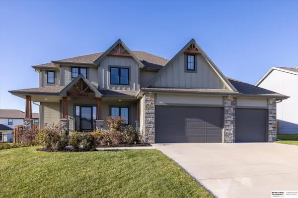 12642 Carpenter Street, Papillion, NE 68138