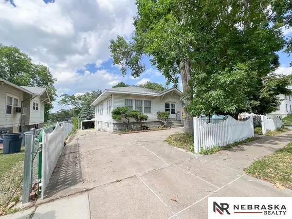 4730 Hillside Street, Lincoln, NE 68506