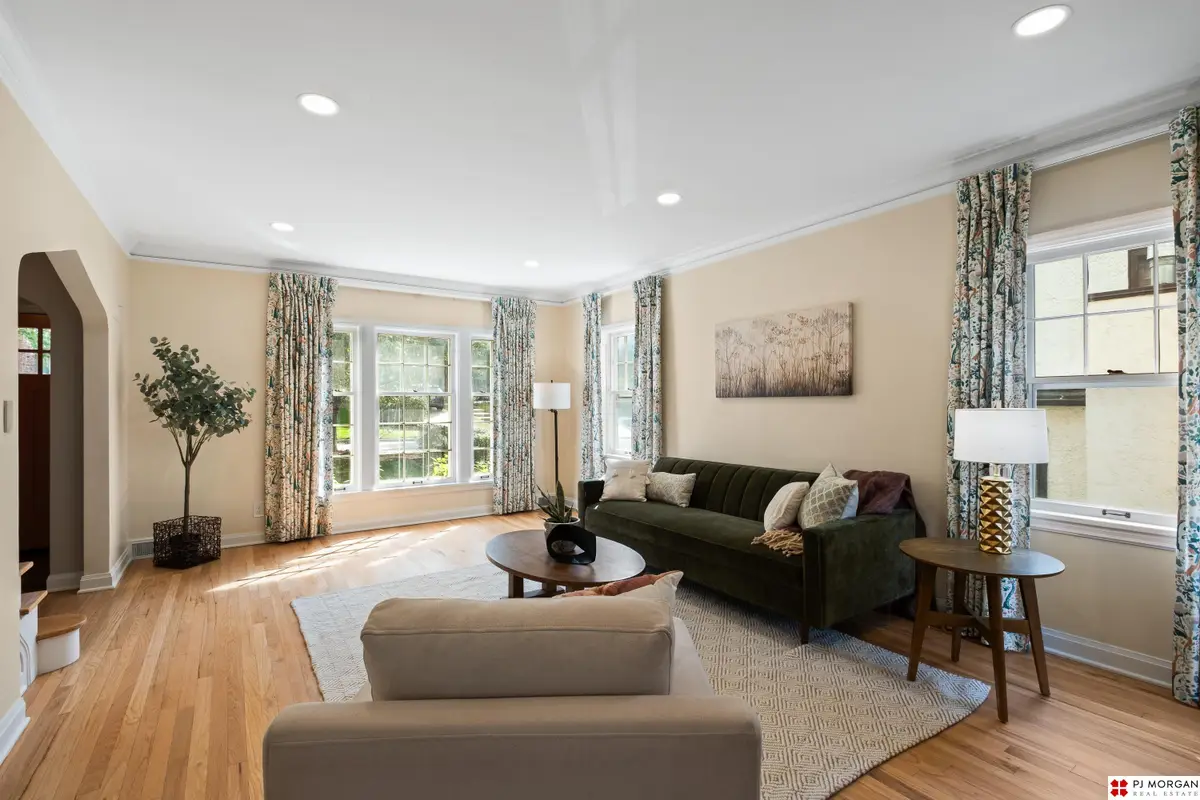 676 N 58th Street, Omaha, NE 68132-0000 - Image #1