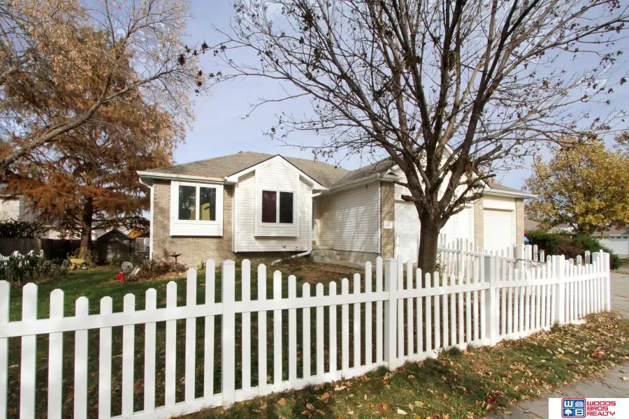 1840 Chloe Lane, Lincoln, NE 68512 - Image #2