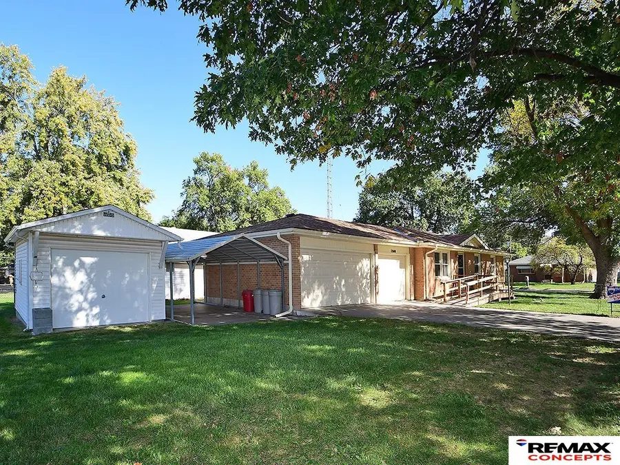 7040 Seward Avenue, Lincoln, NE 68507 - Image #2
