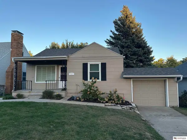 961 S 51st Street, Omaha, NE 68106