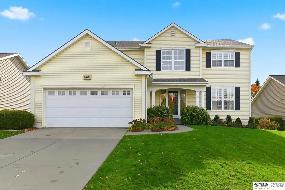 19707 Poppleton Avenue, Omaha, NE 68130 - Image #1