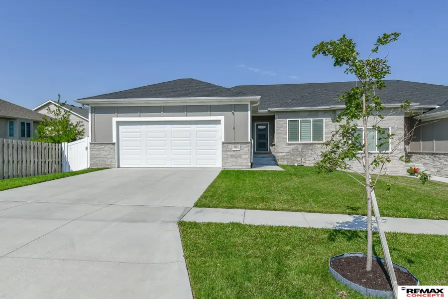 8915 S 75th Street, Lincoln, NE 68516 - Image #2