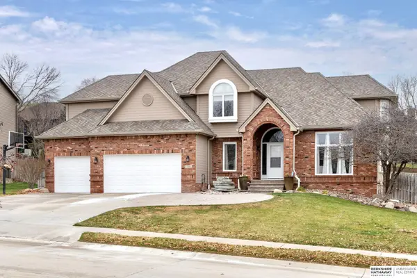 2701 N 159th Street, Omaha, NE 68116